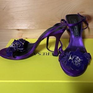 Vintage Via Spiga Satin Floral Sandals